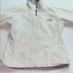 Women’s Medium white NorthFace Apex jacket